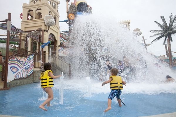 Yas Waterworld Abu Dhabi: A Splashing Adventure for Kids
